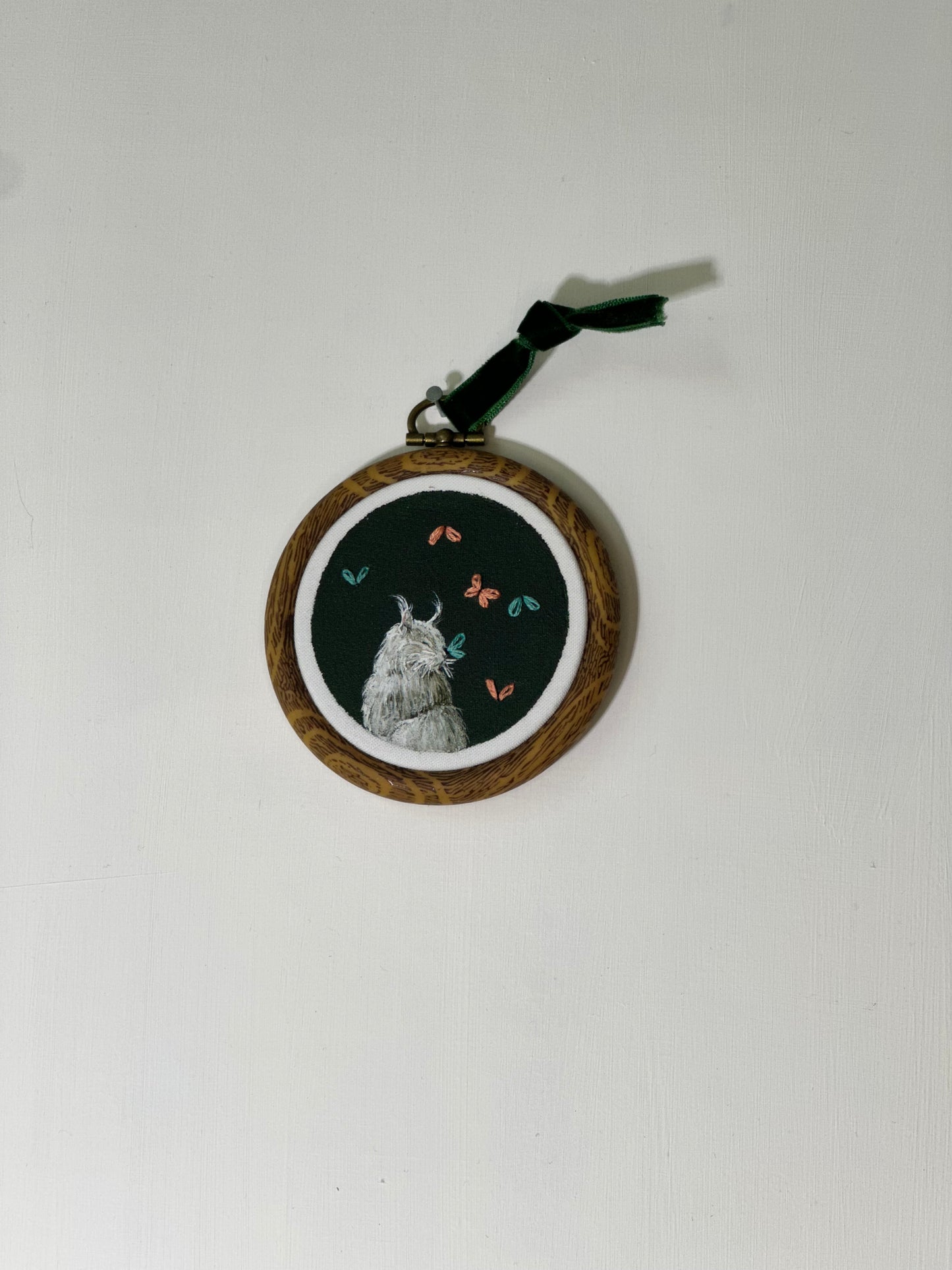 Feline Friend Embroidery - 3"