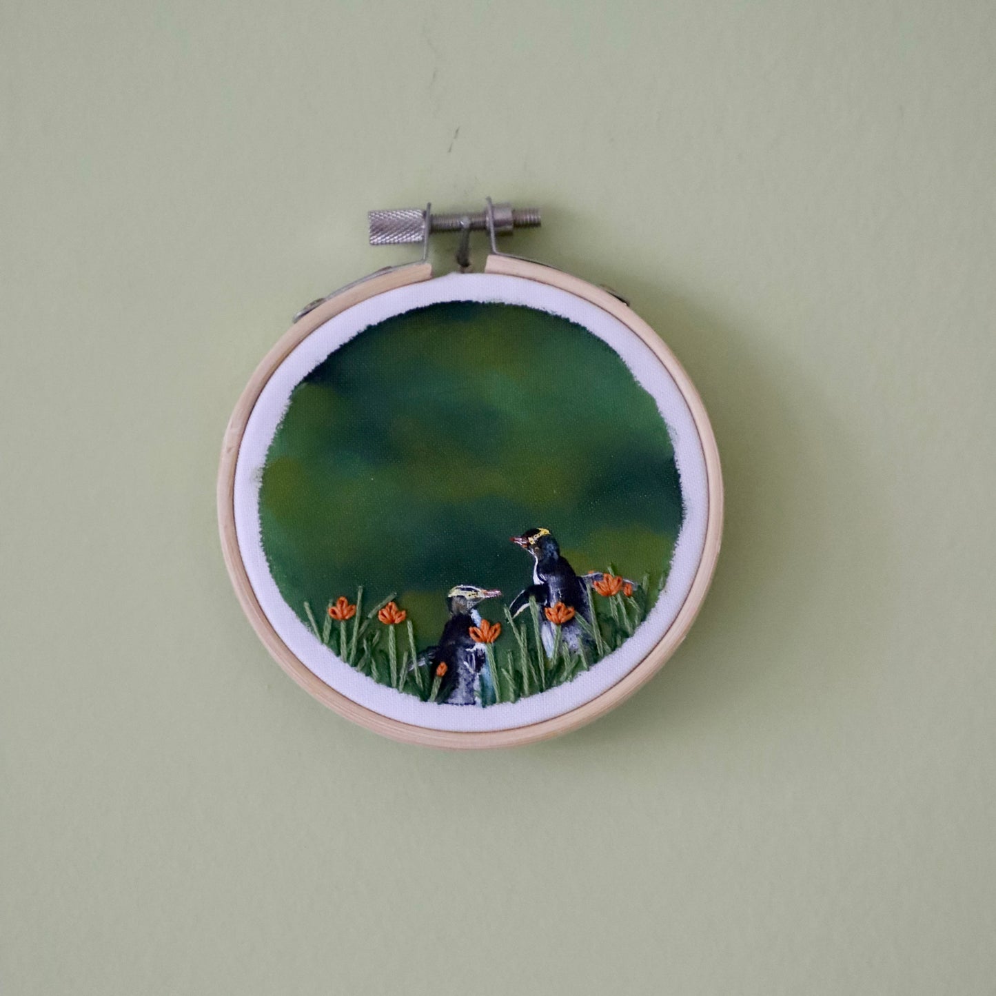 Yellow-Eyed Penguin Embroidery - 3"