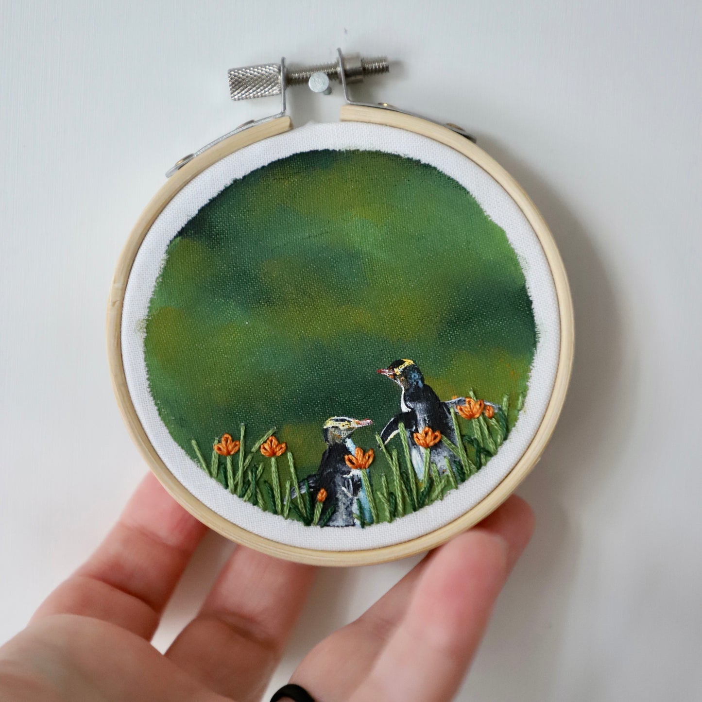 Yellow-Eyed Penguin Embroidery - 3"