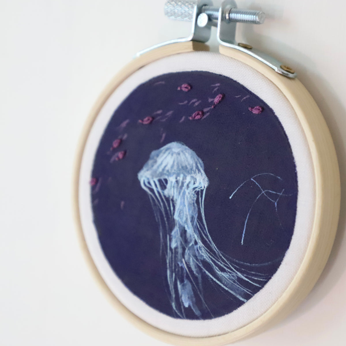 Jellyfish Embroidery - 3"